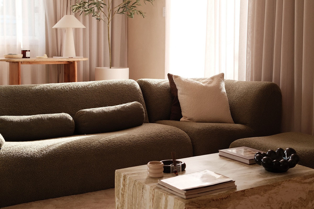 How real homes style the 1977 Sofa