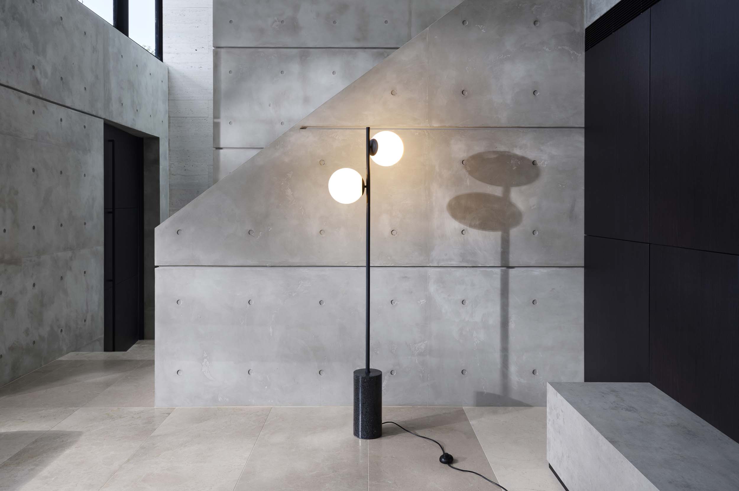 King living lamp top