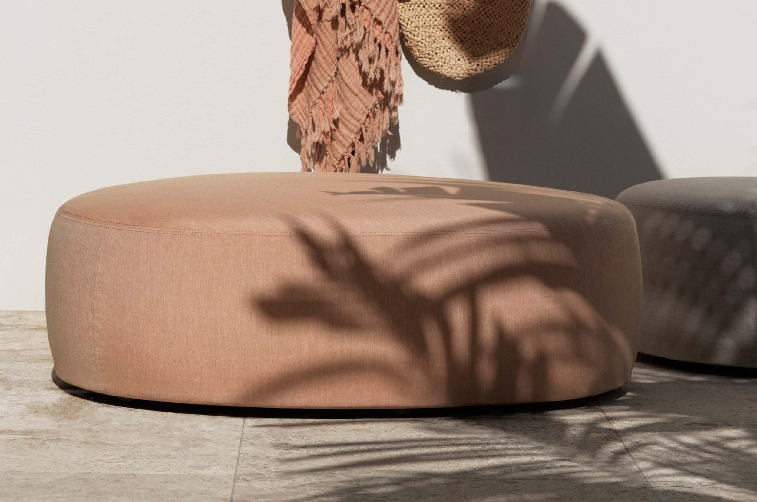 Crescent Outdoor Ottoman Large | King Living